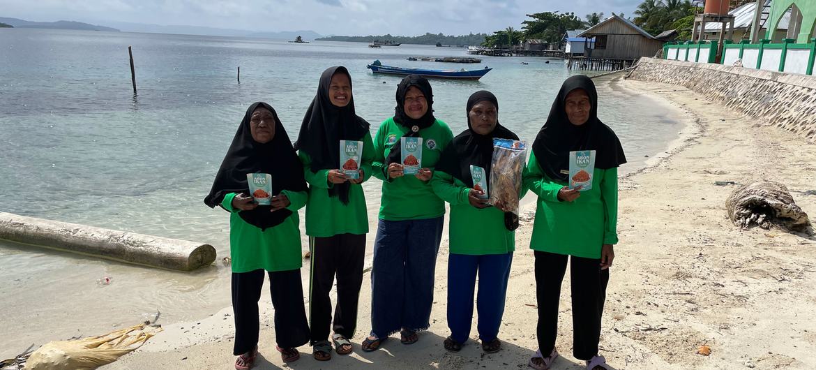 Women on the remote island of Bianci, Southwest Papua, have doubled their income by moving from selling raw fish to selling fish-based products. 