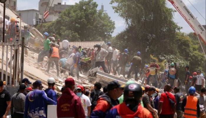 Venezuela death toll hits 590; Global aid mobilizes for earthquake survivors